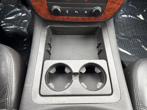 Used 2008 Chevrolet Avalanche LT image 25