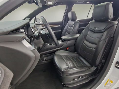 Used 2022 Cadillac XT6 Premium Luxury w/ Platinum Package image 16