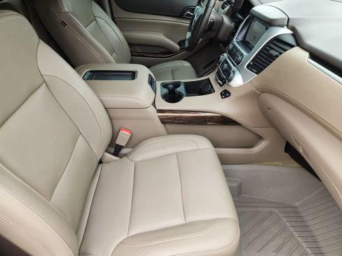 Used 2019 GMC Yukon SLT w/ Open Road Package RWD image 14