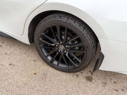 Used 2021 Toyota Camry XSE w/ Blackout Package (TMS) FWD image 11