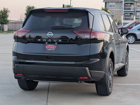 New 2026 Nissan Rogue SV FWD image 4