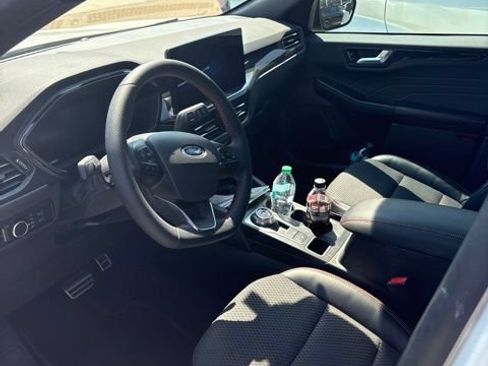 Used 2023 Ford Escape ST-Line w/ Tech Pack #1 FWD image 6