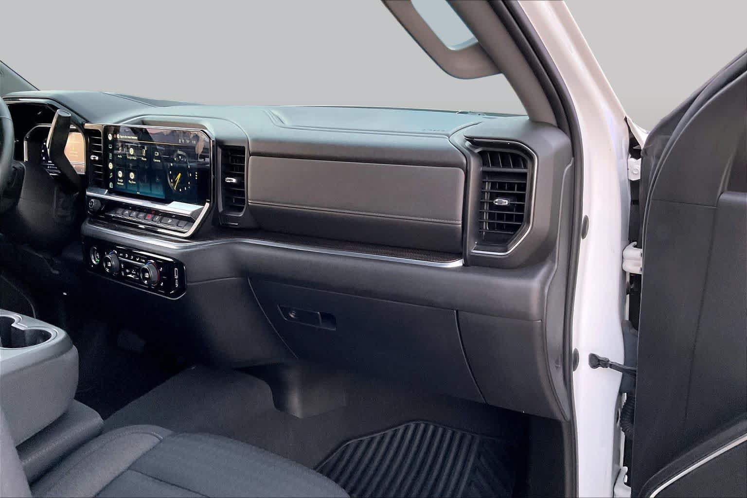 Used 2022 Chevrolet Silverado 1500 RST AWD/4WD image 18