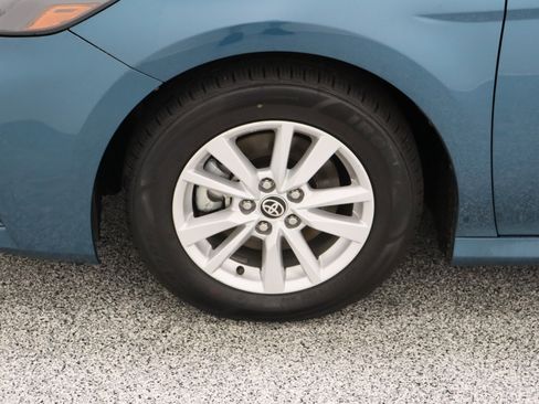 Used 2025 Toyota Camry LE FWD image 11