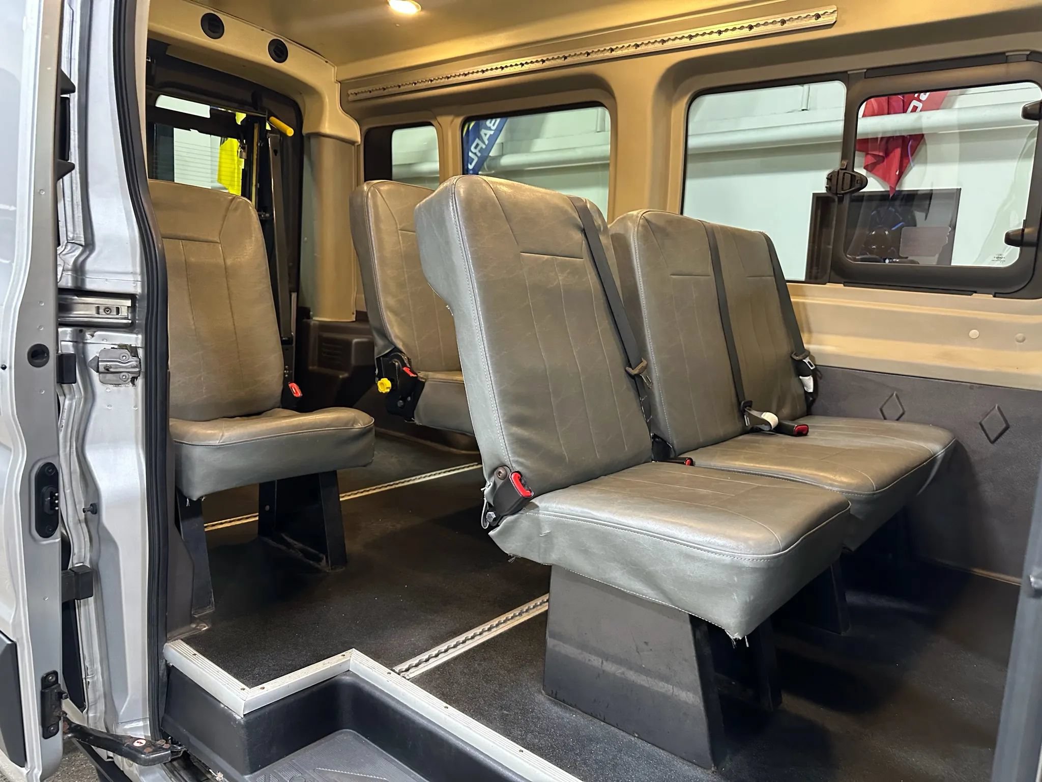 Used 2015 Ford Transit 250 148 Medium Roof RWD image 30