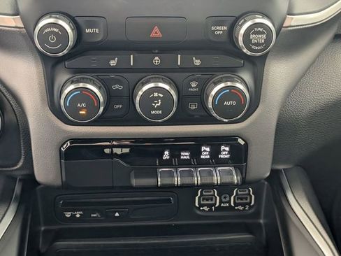 Used 2019 RAM 1500 Big Horn AWD/4WD image 21
