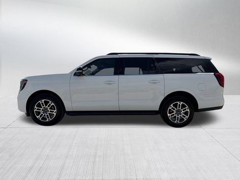 Used 2025 Ford Expedition Max Active AWD/4WD image 11