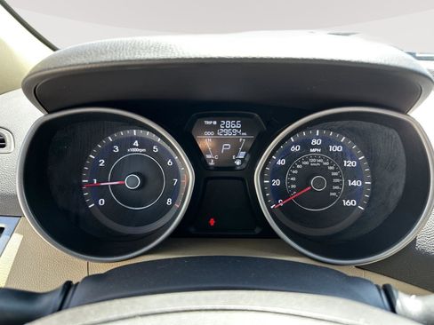 Used 2013 Hyundai Elantra GLS w/ Preferred Pkg FWD image 13