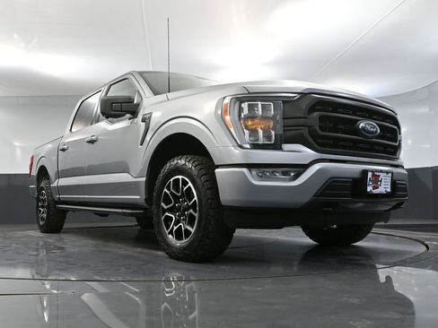 Used 2022 Ford F150 XLT w/ Equipment Group 302A High image 56