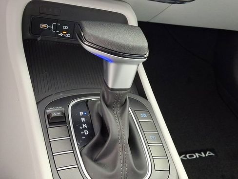 New 2026 Hyundai Kona SE FWD image 14