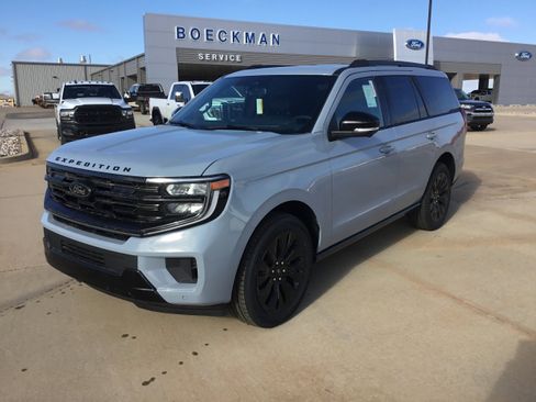 New 2025 Ford Expedition Platinum w/ Stealth Appearance Package image 1