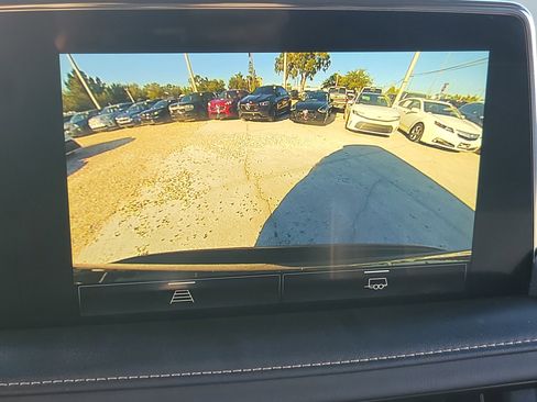 Used 2022 Chevrolet Suburban Premier image 23