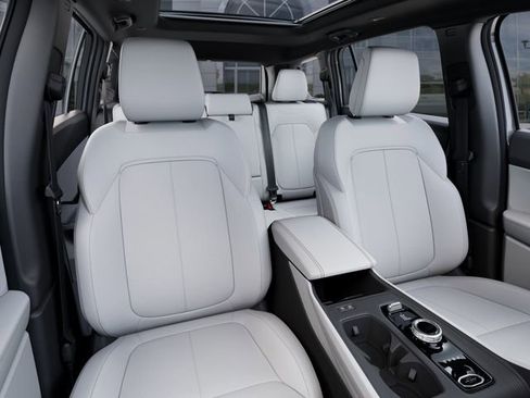 New 2026 Jeep Cherokee Limited image 16