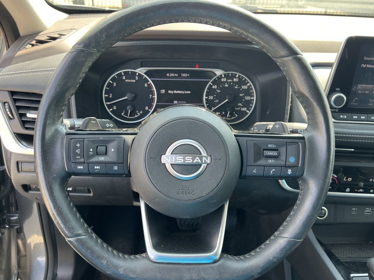 Used 2023 Nissan Rogue SV w/ SV Premium B Package FWD image 6