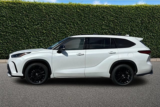 Used 2023 Toyota Highlander XSE AWD/4WD image 8