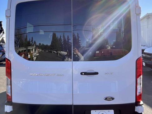 Used 2021 Ford Transit 350 XLT image 3