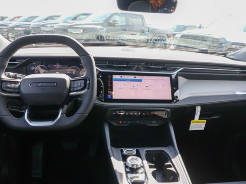 New 2026 Jeep Cherokee Laredo AWD/4WD image 15