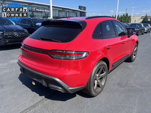 Used 2023 Porsche Macan AWD/4WD image 10