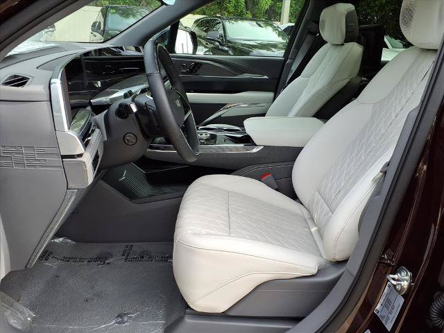 New 2026 Cadillac Escalade IQ Luxury 1 w/ LPO, Floor Liner Package AWD/4WD image 13