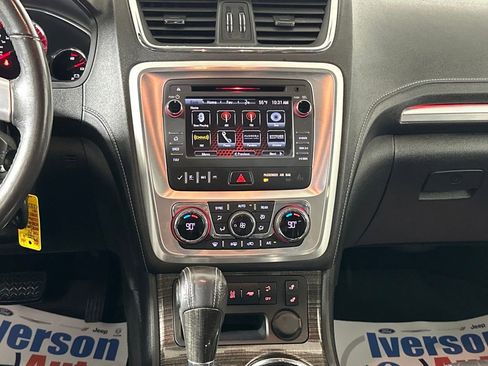 Used 2014 GMC Acadia SLT image 33