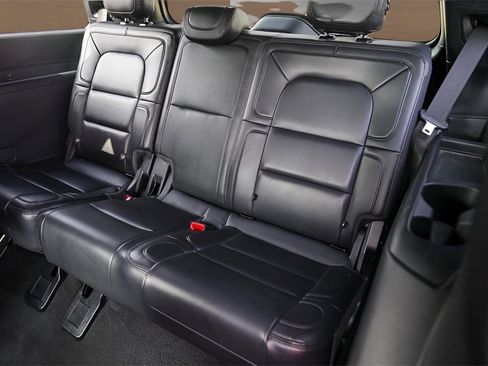 Used 2024 Lincoln Navigator Reserve image 26