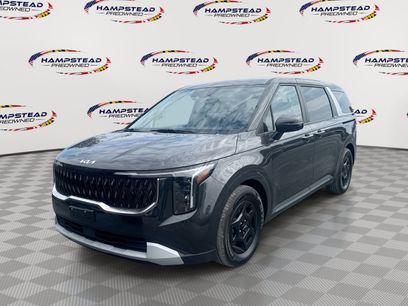 Used 2025 Kia Carnival