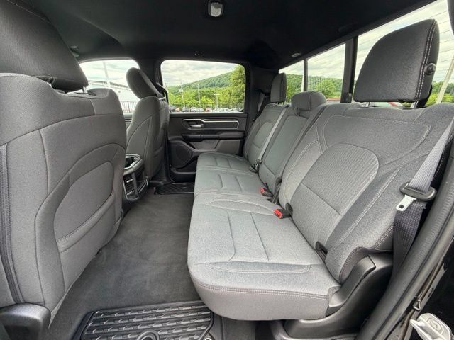 Used 2022 RAM 1500 Big Horn AWD/4WD image 36