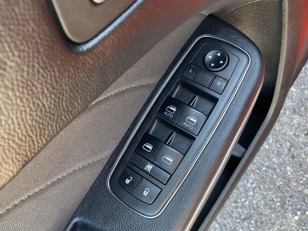 Used 2019 Dodge Charger Scat Pack RWD image 16