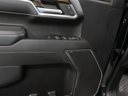 Used 2022 GMC Sierra 1500 Elevation image 21