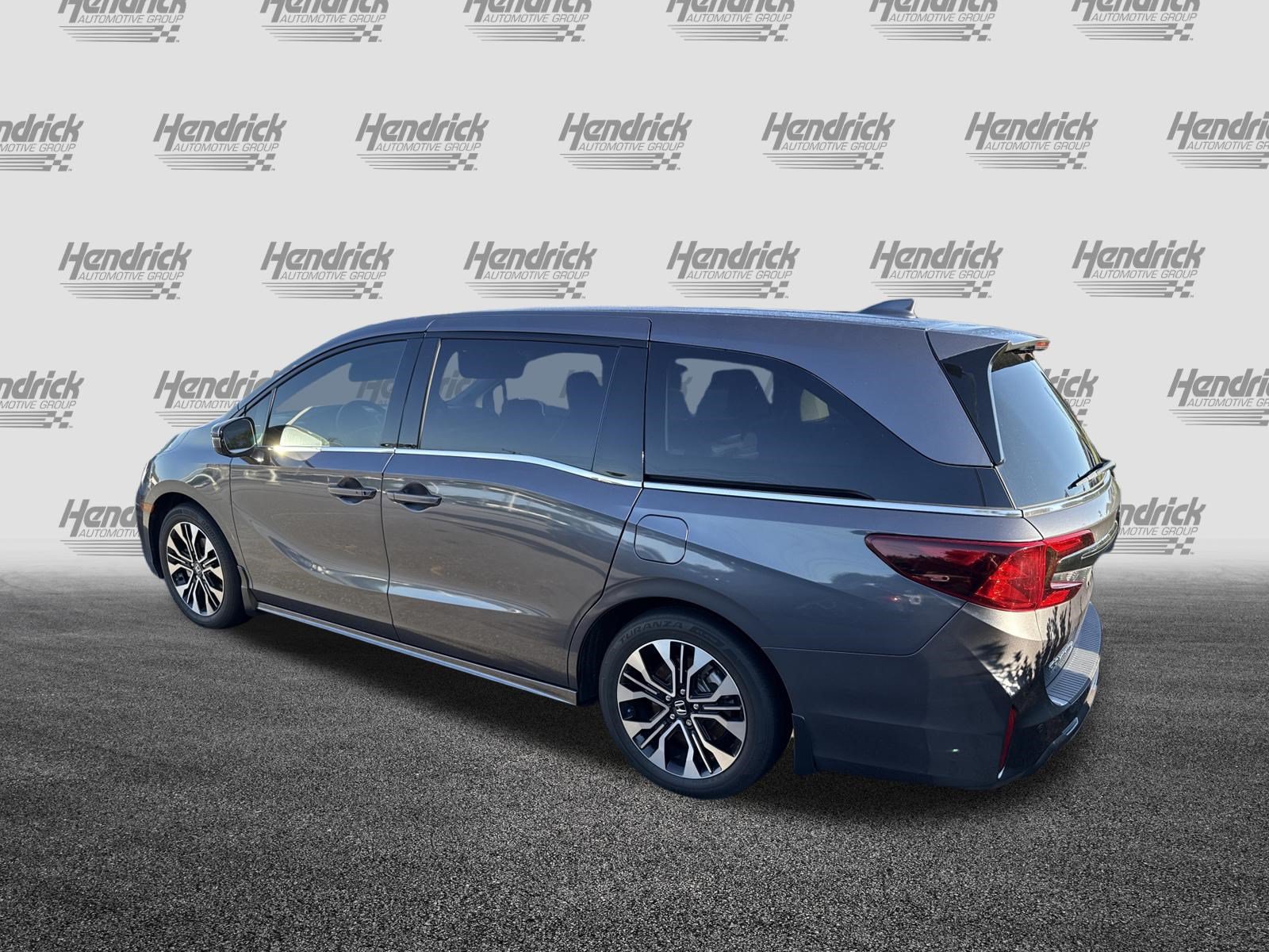 Used 2025 Honda Odyssey Elite image 8