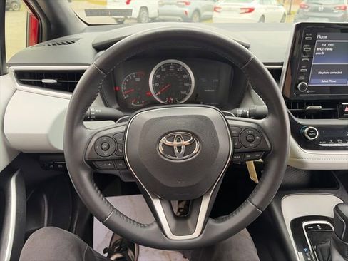 Used 2021 Toyota Corolla SE w/ Carpet Mat Package (TMS) image 10