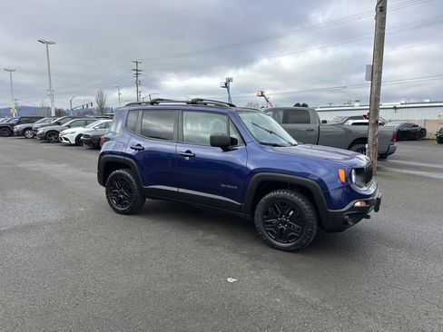 Used 2019 Jeep Renegade Sport image 7