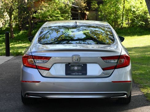 Used 2019 Honda Accord Touring image 5