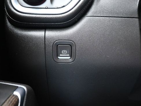 Used 2022 Chevrolet Silverado 2500 LT image 23