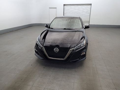 Used 2019 Nissan Altima 2.5 SR FWD image 15