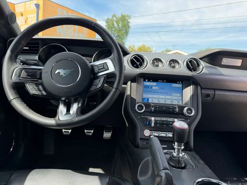 Used 2017 Ford Mustang GT Premium w/ GT Performance Package RWD image 17