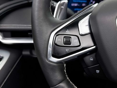 Used 2021 Chevrolet Corvette Stingray Preferred Cpe w/ Engine Appearance Package RWD image 32