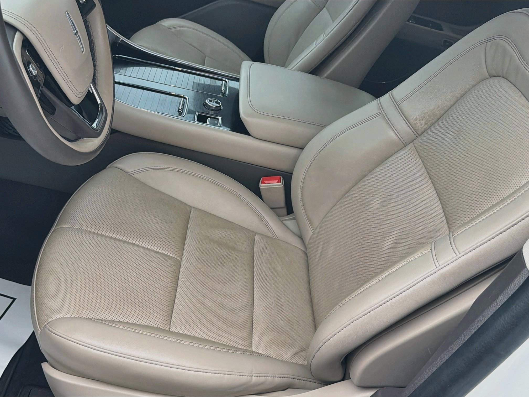 Certified 2023 Lincoln Aviator Reserve w/ Equipment Group 201A RWD image 19