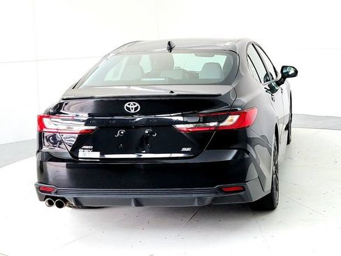 Used 2025 Toyota Camry SE w/ Convenience Package AWD/4WD image 5