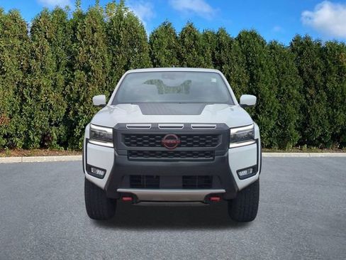 Used 2025 Nissan Frontier PRO-4X w/ Black Accent Package AWD/4WD image 2