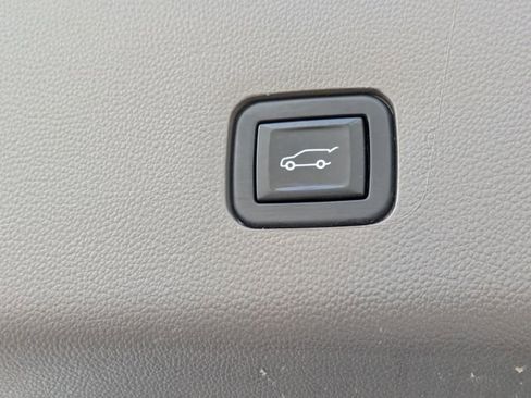 Used 2021 Chevrolet Traverse Premier w/ LPO, Floor Liner Package image 18