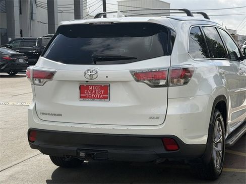 Used 2015 Toyota Highlander XLE image 7