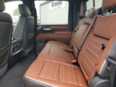 New 2026 GMC Sierra 3500 Denali Ultimate AWD/4WD image 12