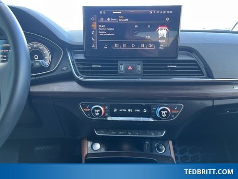 Used 2022 Audi Q5 2.0T Prestige w/ Prestige Package image 32