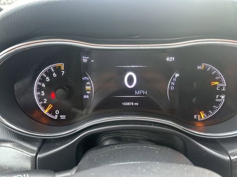 Used 2018 Jeep Grand Cherokee Laredo image 26