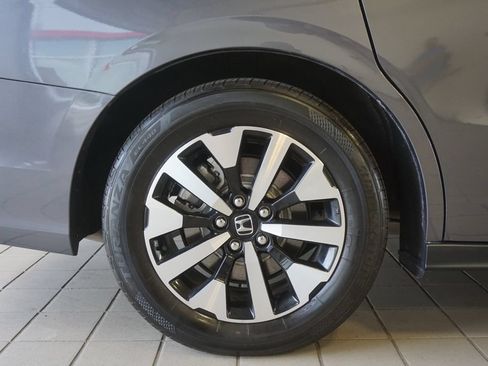 Used 2025 Honda Odyssey EX-L image 33