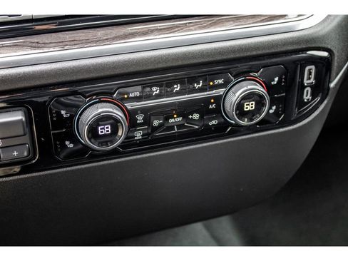 Used 2024 Chevrolet Silverado 3500 LTZ image 36