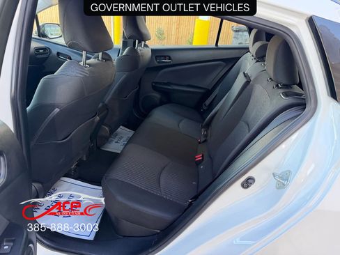 Used 2017 Toyota Prius Two image 13