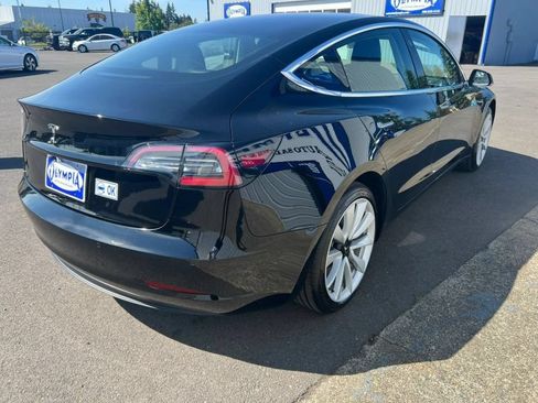 Used 2020 Tesla Model 3 Standard Range Plus RWD image 12