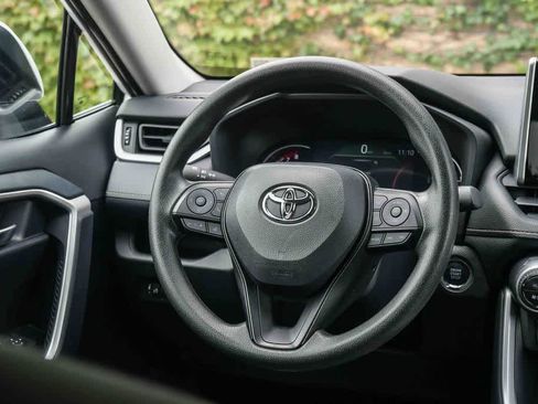 Certified 2025 Toyota RAV4 XLE FWD image 12